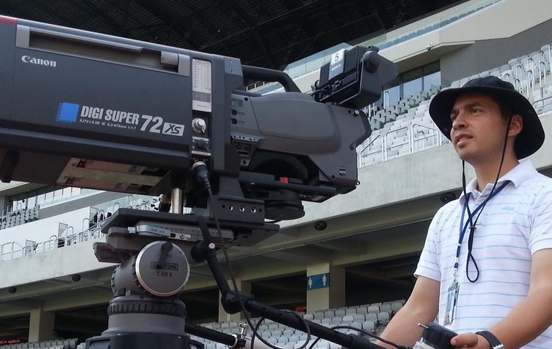 Dinamoviștii au bătut un cameraman de la Digi Sport: ”Așa s-au simțit ei bine!”. Reacția oficialilor ”câinilor” | VIDEO