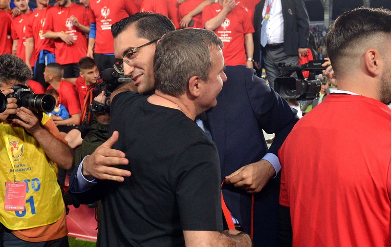 Răzvan Burleanu îi cere scuze lui Gică Hagi: ”Nu am avut inspirația să vă invităm la evenimentul UEFA”