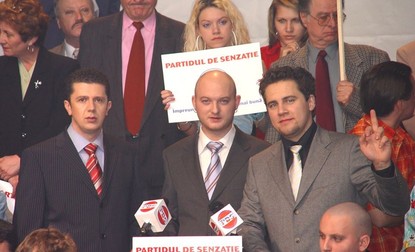 Cassa Loco (st-dr) Leonard Muha, Bogdan Mureșan și Cosmin Tudoran