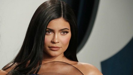 Kylie Jenner e vedetă TV și antreprenoare