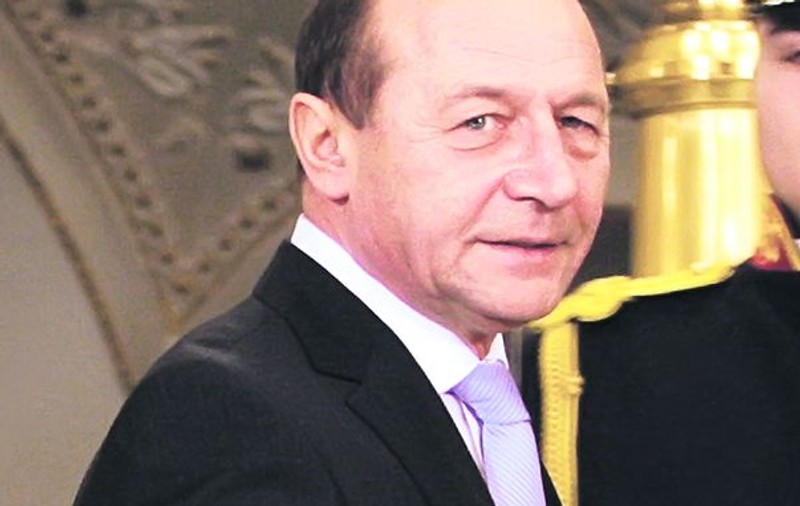 Traian Băsescu avertizează că economia ţării noastre nu şi-a revenit complet: "Atenţţie! România e încă fragilă"