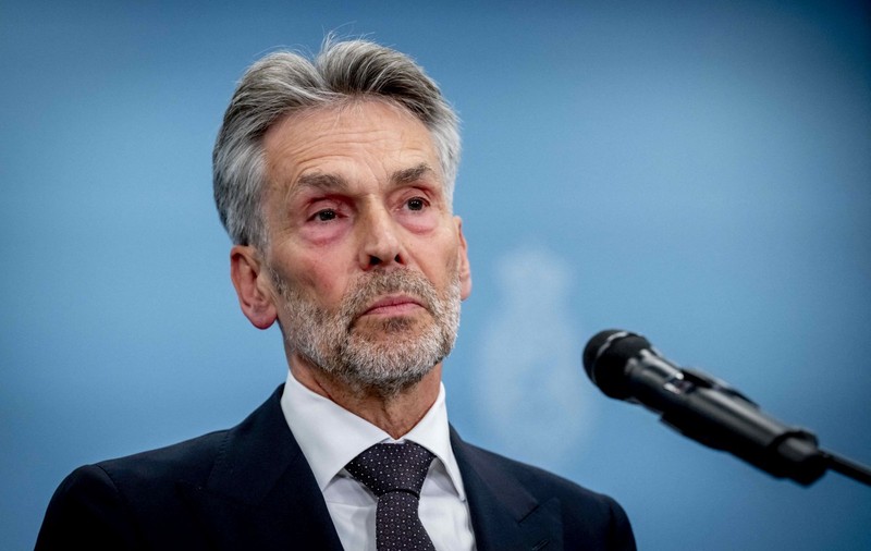 De teama spionajului, premierul olandez Dick Schoof interzice telefoanele la ședințele de guvern: „O măsură complet naturală”