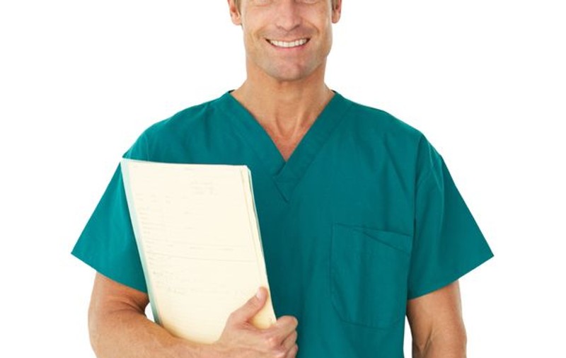 La fiecare 5 ore un medic român pleacă din ţară. Rămânem fără doctori?