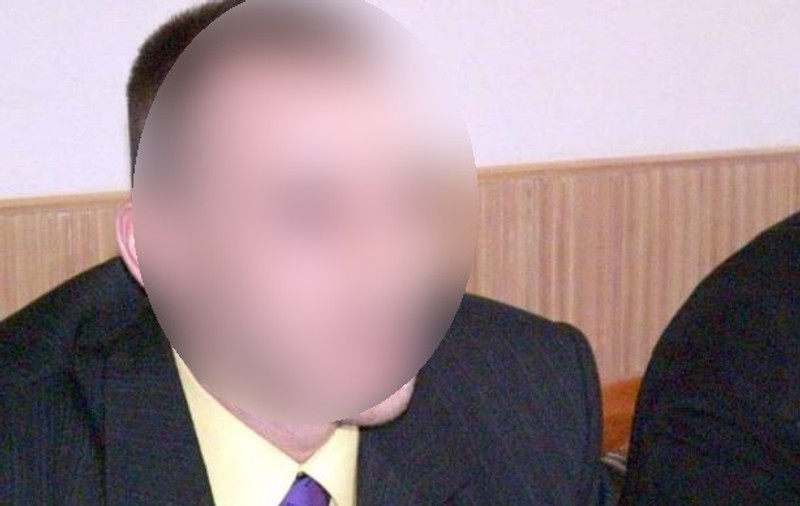 Cu mai PUŢIN PĂR, fără BRONZ sau OPERAŢII ESTETICE şi TUNS PERIUŢĂ! Uite cum ARĂTA MAZĂRE ACUM 10 ANI! FOTO