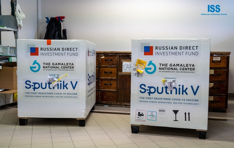 OMS a găsit deficiențe în producerea vaccinului rusesc Sputnik V