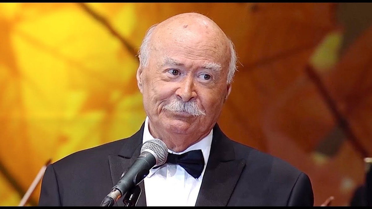 Celebrul artist Tudor Gheorghe, în vârstă de 80 de ani, a căzut în baia hotelului Moldova din Iași, acolo unde era cazat