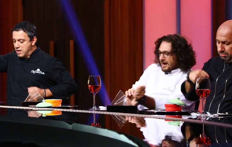 EXCLUSIV/ Gândaci la «Chefi la cuțite»! Farsa care l-a scos din platou pe Florin Dumitrescu