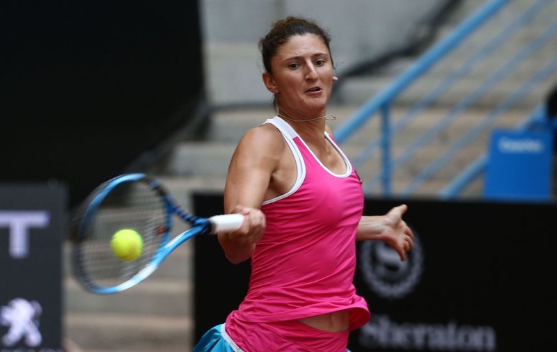 LIVETEXT Pauline Parmentier - Irina Begu | Irina s-a accidentat în decisiv și a pierdut meciul. Franța - România 2-2!