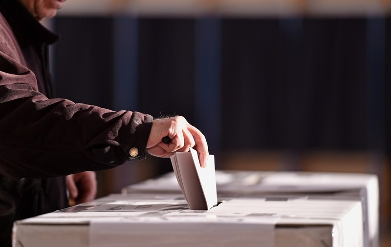 Cum poți deveni membru în secțiile de votare și cât se câștigă, la alegerile prezidenţiale 2025