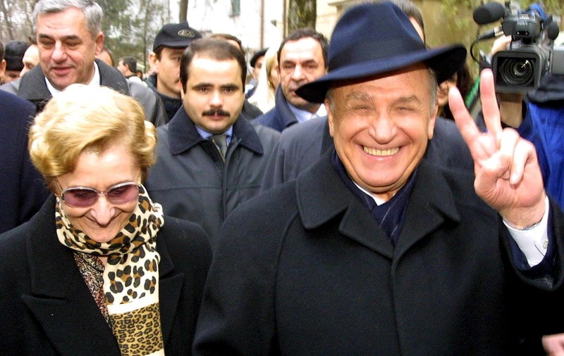 Ion Iliescu, DEZVĂLUIRE DIN VIAŢA DE FAMILIE. Uite CE SPUNE fostul preşedinte despre CĂSNICIE