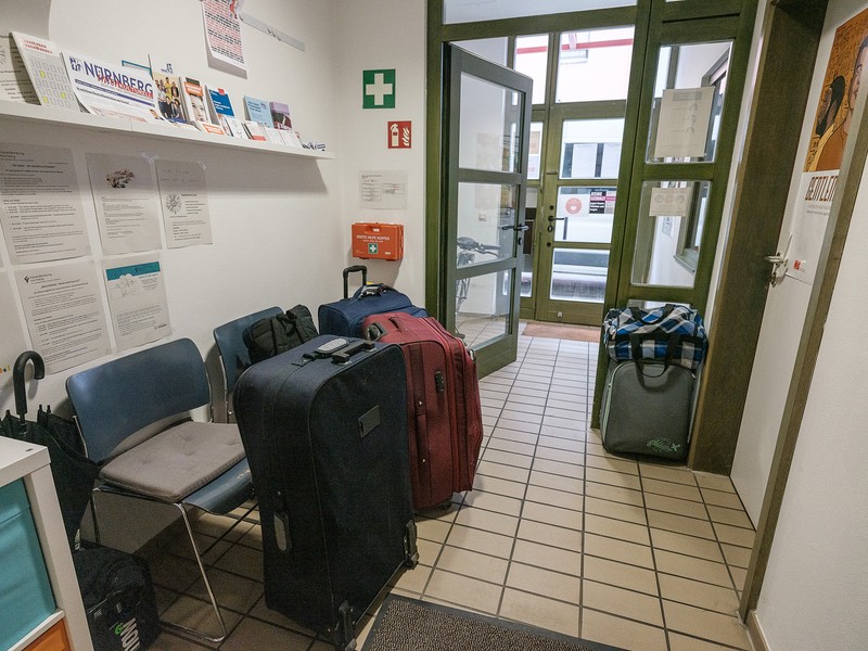 Bagajele familiei Moldovan, la centrul de consiliere JADWIGA din Nürnberg