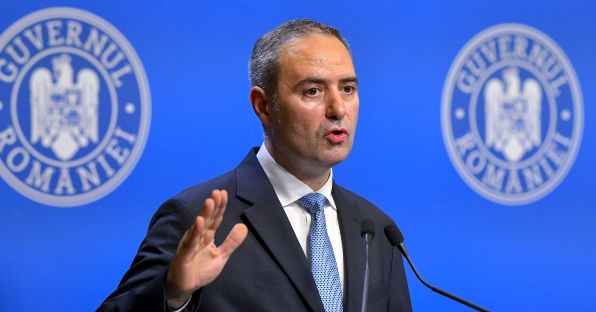 Ministrul Economiei, Alexandru Nazare, la o conferinta de presa
