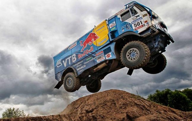 Inundațiile din Argentina dau peste cap Raliul Dakar