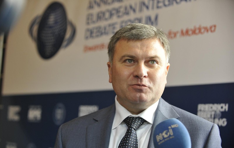 Ambasadorul Republicii Moldova la Bucureşti: Oligarhii care contribuie la destabilizarea Moldovei să fie puşi pe „lista neagră” a UE
