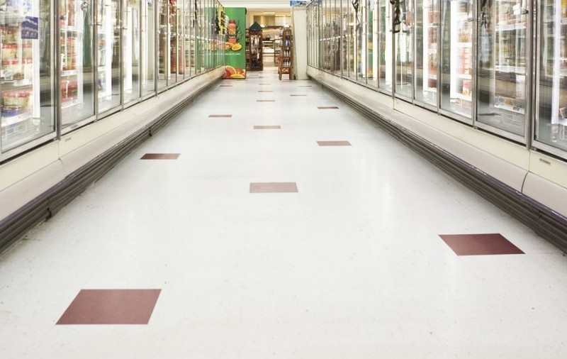 DECIZIE INCREDIBILĂ: CUMPĂRĂTORII vor INTRA ÎN SUPERMARKET DOAR pe baza AMPRENTEI