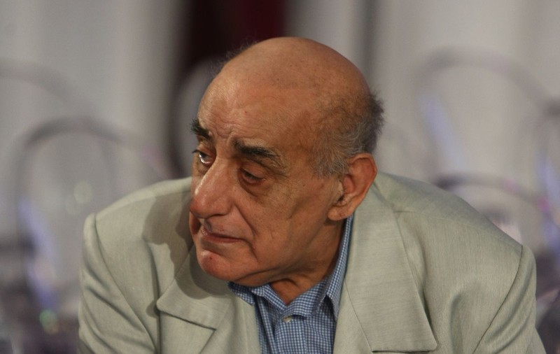 Un tânăr îl acuză pe Viorel Lis: "Aţi beneficiat de serviciile prostituatelor"