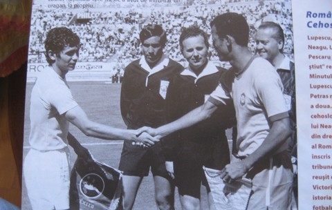Mircea Lucescu avea tricoul lui Pele de la Mondialul din 1970: „Nu l-am spălat niciodată”