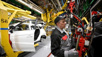 fabrică rusească de automobile FOTO PROFIMEDIA