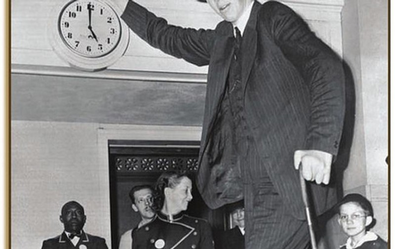 VIDEO | Robert Pershing Wadlow a fost CEL MAI ÎNALT OM DIN ISTORIA OMENIRII