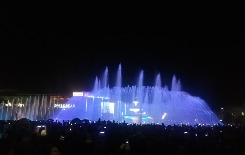 VIDEO | „Simfonia Apei”, pe Bulevardul Unirii din București! Prima reprezentație din acest an