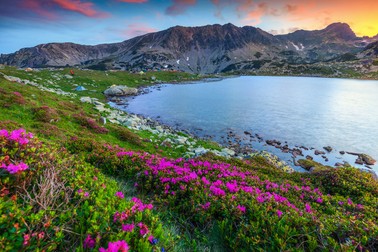 Lacul Bucura, sursa multor legende
