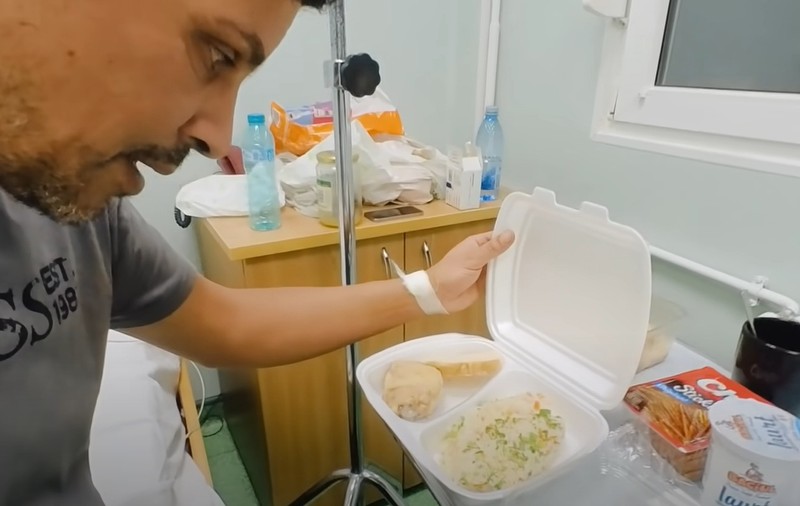 Mâncarea primită de Lucian Viziru în spitalul de urgență în care este internat. Soția i-a trimis și ea ceva gătit