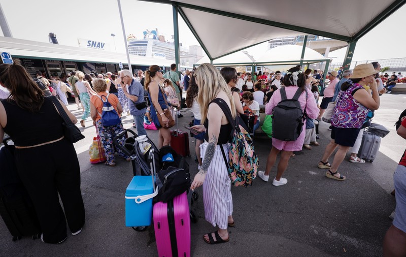 Interdicție pentru turiști pe insula Capri, din cauza lipsei apei. Feriboturile au făcut cale întoarsă