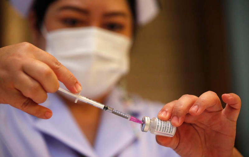 Trei cadre medicale din Norvegia vaccinate cu AstraZeneca, tratate pentru cheaguri de sânge. Nu se știe dacă aceste cazuri sunt legate de vaccin