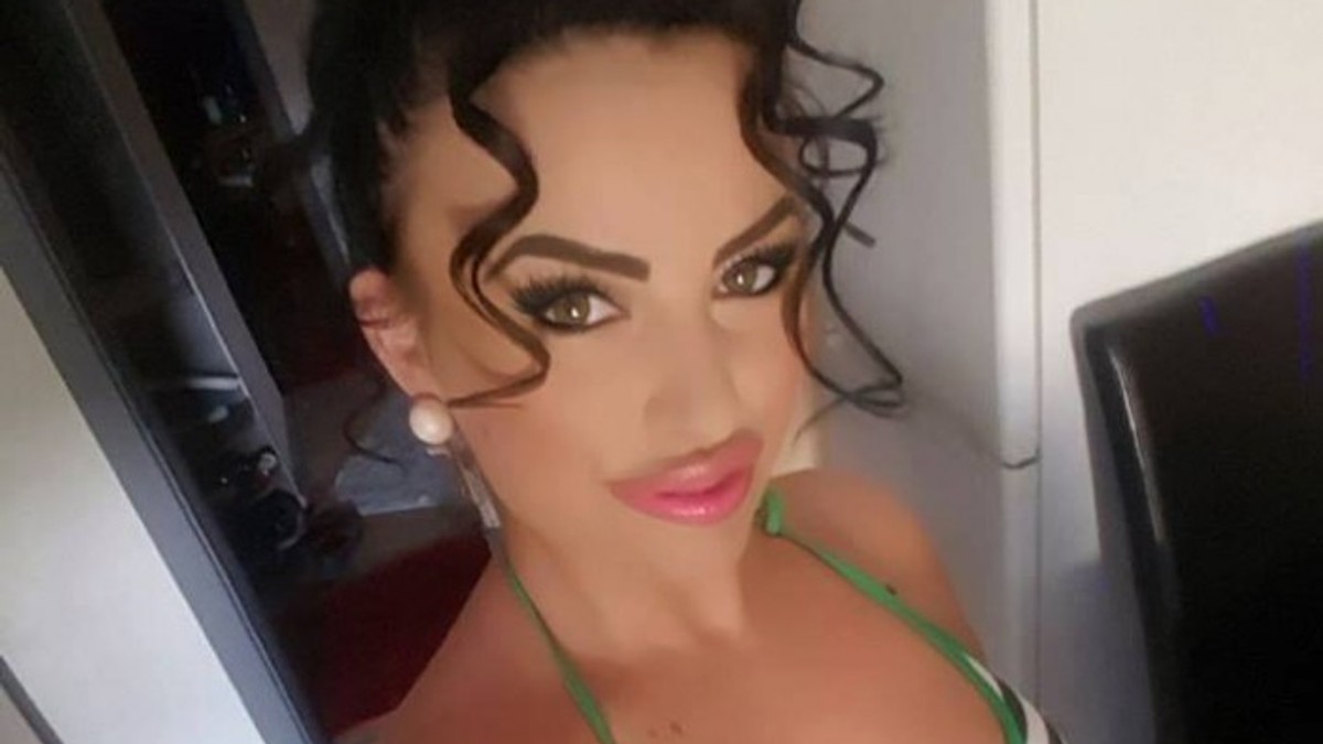 Violeta Varga, angajata sexy de la Inspectoratul Școlar Arad, a demisionat