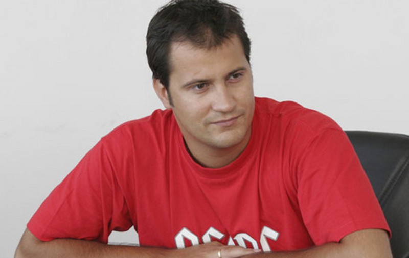 Ce mult s-a îngrăşat Şerban Huidu! Fostul "cârcotaş" a ajuns de nerecunoscut