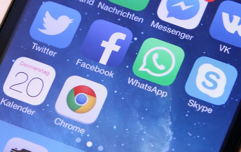 Afganistanul vrea să interzică WhatsApp și Telegram