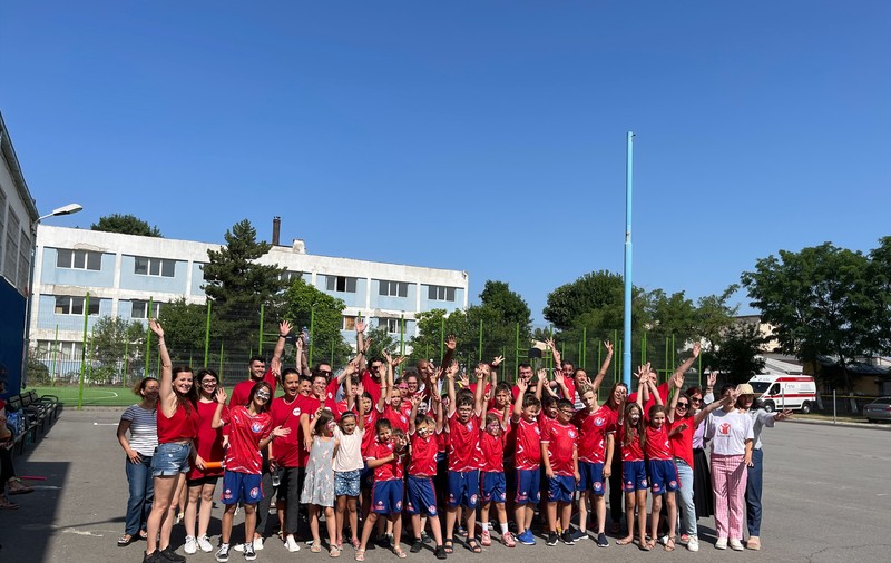 Impact Day, evenimentul anual al companiei UM, cu tema „Construirea unui viitor mai bun”, aduce comunitățile globale împreună să acționeze în acord cu valorile de Echitate, Sustenabilitate și Stare de Bine