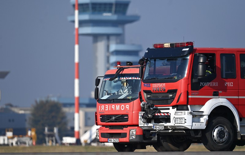 Avion cu 5 persoane la bord, aterizare de urgență pe Aeroportul Otopeni