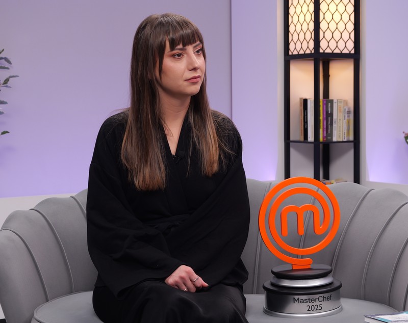 Câștigătoarea MasterChef 2025, detalii despre premiu, începuturi, dar și sacrificii la „Dincolo de copertă”: „Eu și tatăl meu am reușit să ne uităm împreună la câteva episoade”