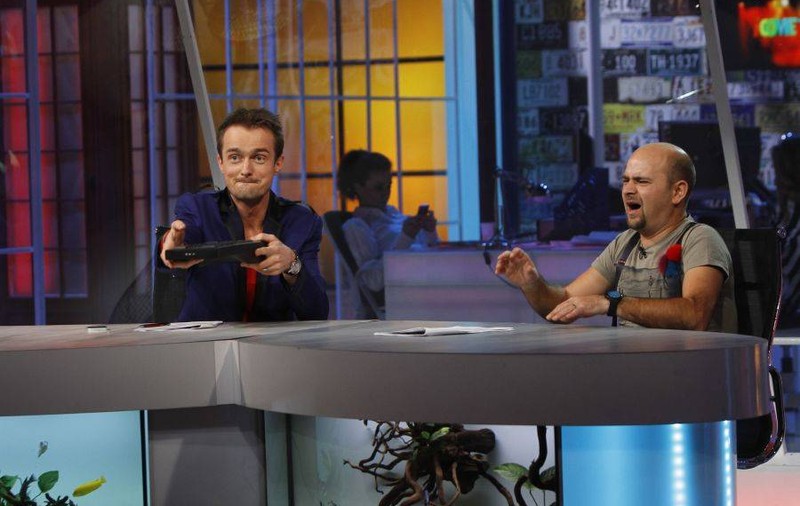SCHIMBĂRI MAJORE în show-ul "iCOMEDY". Vezi CE PREZENTATORI CONSACRAŢI îi iau locul lui MIKEY HASH, care a fost scos din schemă