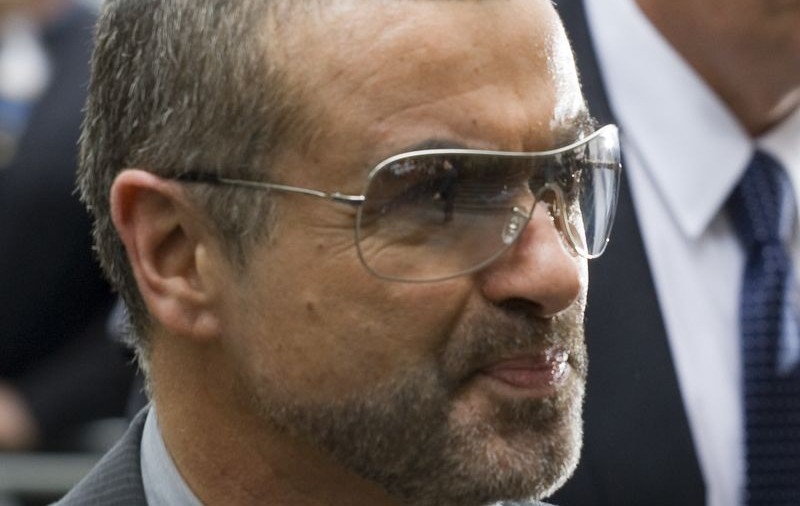 George Michael, primit cu serenade la închisoare