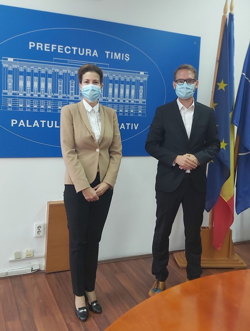 Dominic Fritz, alături de prefectul de Timiș, Liliana Oneț