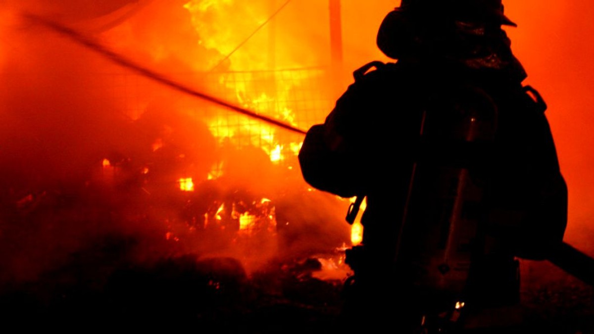 Incendiu la un hotel din Paris. Turiștii au fost evacuați