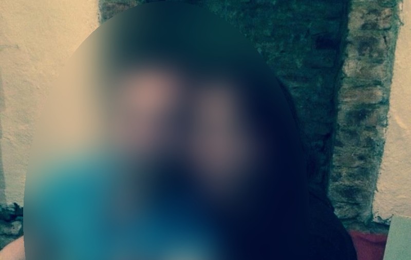 MIHAELA RĂDULESCU, petrecere CU LĂUTARI, SIFON ŞI GĂLUŞTE cu prune, în CENTRUL VECHI! Iată cât DE FERICITĂ este lângă DANI OŢIL! FOTO