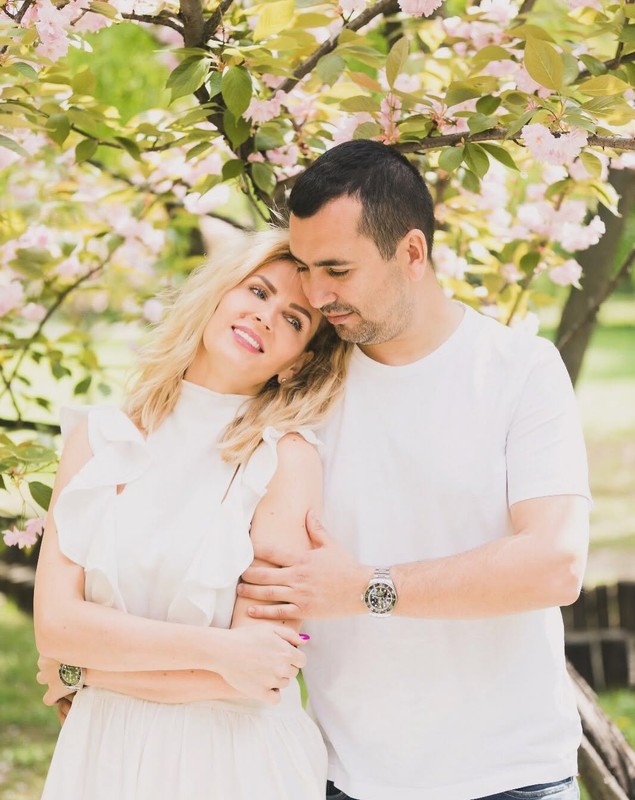 Anunțul făcut de Andreea Bănică după 18 ani de căsnicie cu Lucian. „Am rămas prieteni, parteneri, familie, acasă”