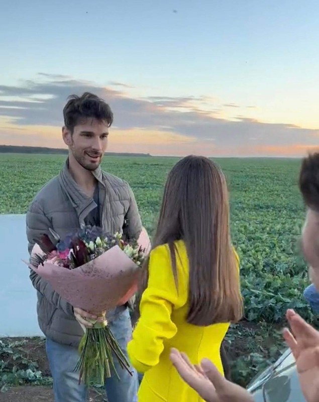 Gestul neașteptat făcut de Anghel Damian pentru iubita lui, Theo Rose. S-a întâmplat în fața colegilor de pe platoul de filmare. „Doamne ajută!”