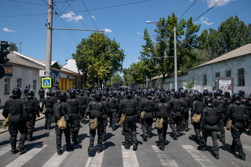 Polițiștii și carabinierii au blocat intersecțiile