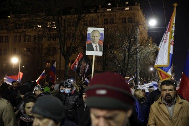 Manifestație pro-Rusia la Belgrad, Serbia, pe 4 martie | Foto: EPA