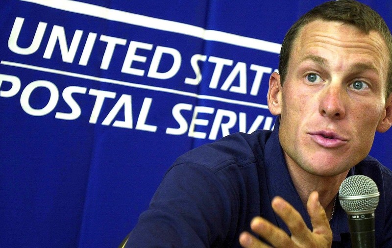 Lance Armstrong revine în Turul Franței. Întoarcerea, considerată o bătaie de joc