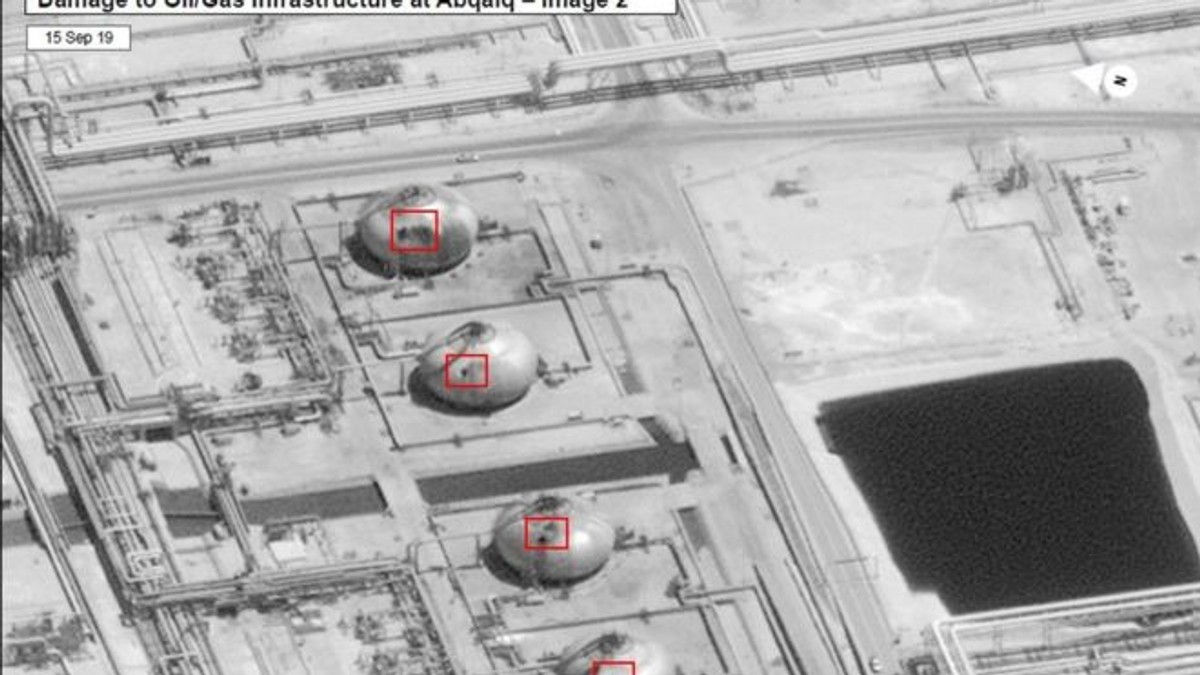 Imaginile din satelit dezvăluite de SUA după atacul cu drone din Arabia Saudită. Americanii susțin că Iranul ar fi implicat