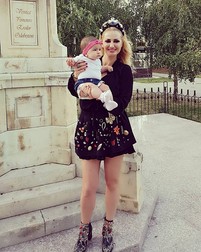 Julia își dorește enorm să fie mamă
