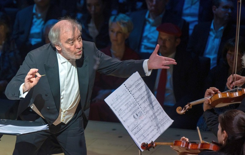 Dirijorul rus Valeri Gherghiev, concediat de la Filarmonica din München pentru că a tăcut și nu a condamnat acţiunile lui Putin