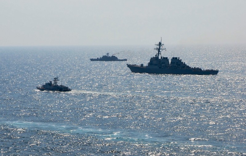 Rusia efectuează exerciţii navale de amploare în Marea Baltică, la care participă aproape 11.000 de militari
