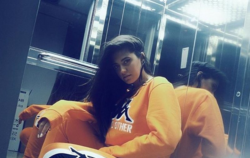 Antonia e blondă. Cât de bine seamănă artista cu Kim Kardashian. “Ce frumos te-ai vopsit”
