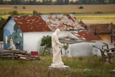 Dealul cu sculpturi